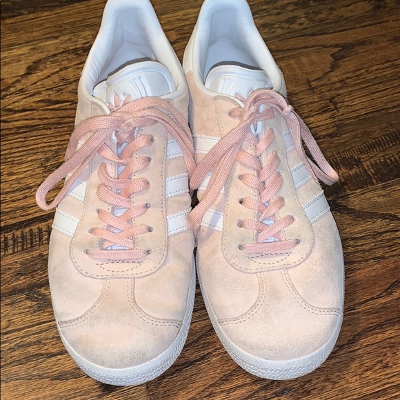 baby pink adidas gazelles - Picture 2 of 4